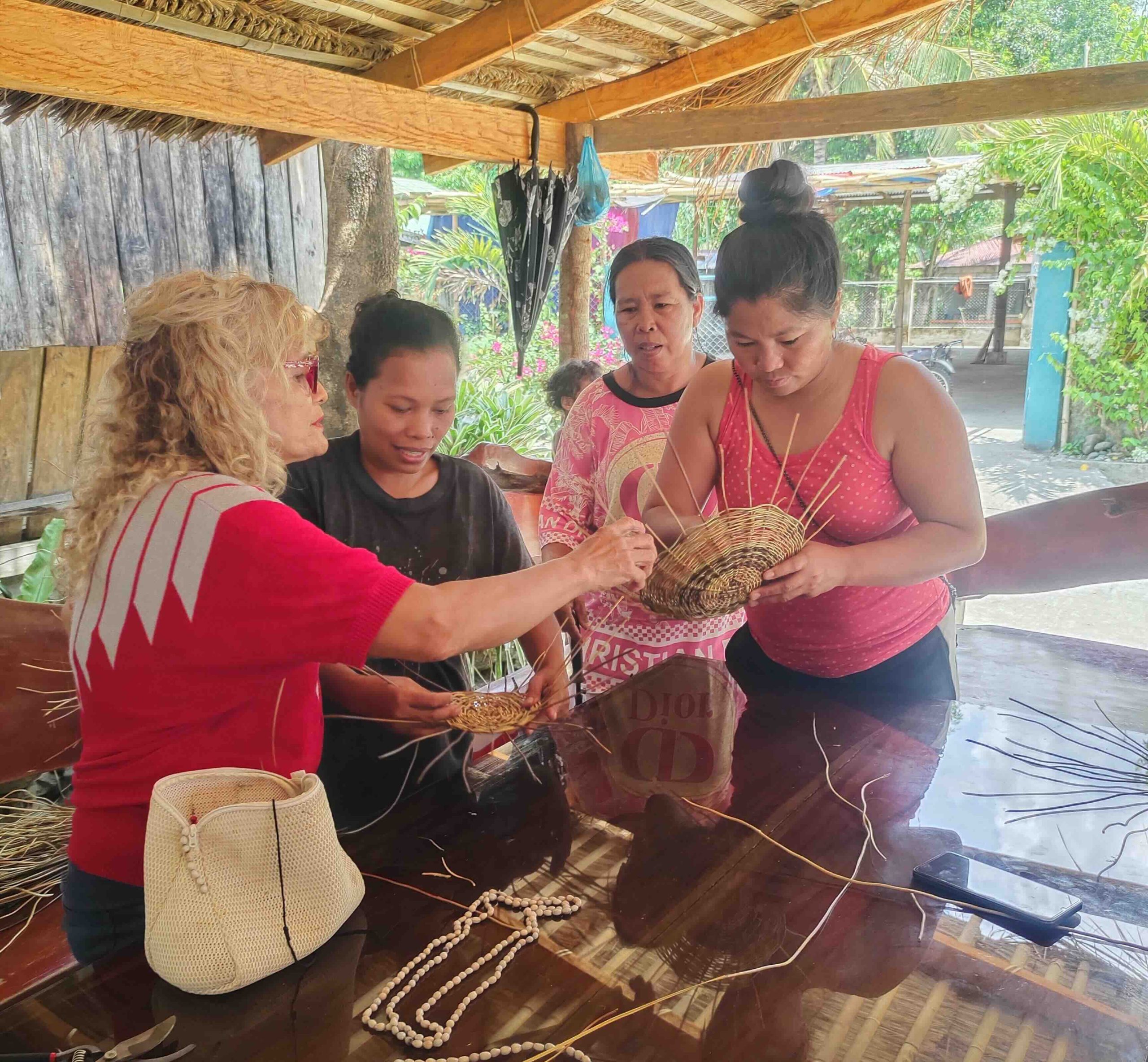 DTI Tarlac conducts Nito Vine handicraft training in Mayantoc - Central ...